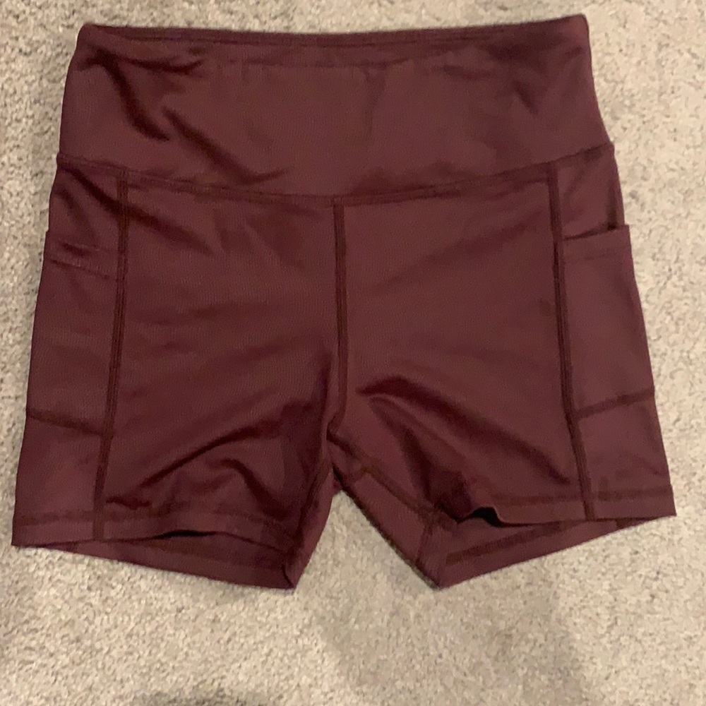 Zyia Fig Vibration pocket hustle shorts